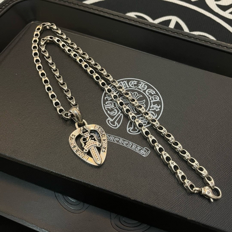 Ch*0me He**ts necklaces
